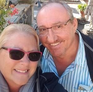 Meet your Posher, Robert